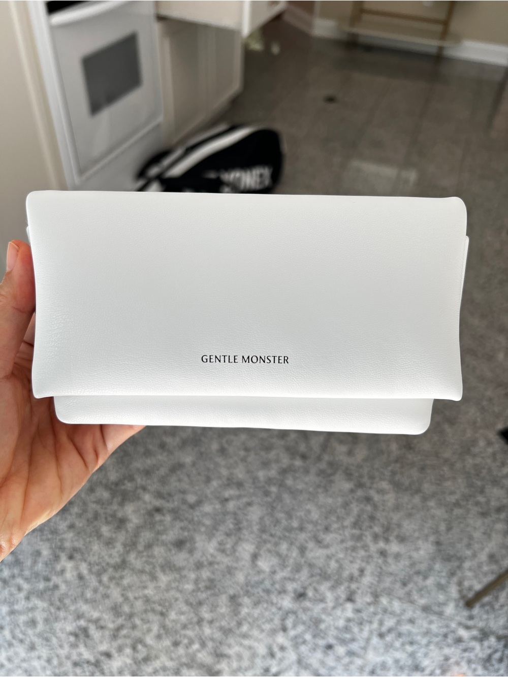 GENTLE MONSTER White Fold-Over Sunglasses Pouch
